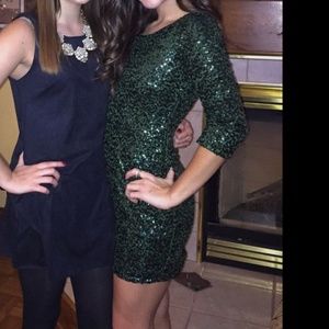 Emerald Sequin 3/4 Sleeve Dress